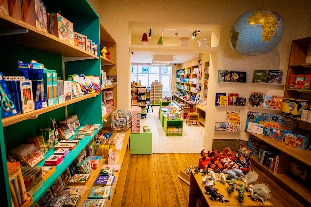 intérieur du magasin carabistouilles à Woluwe-Saint-Lambert